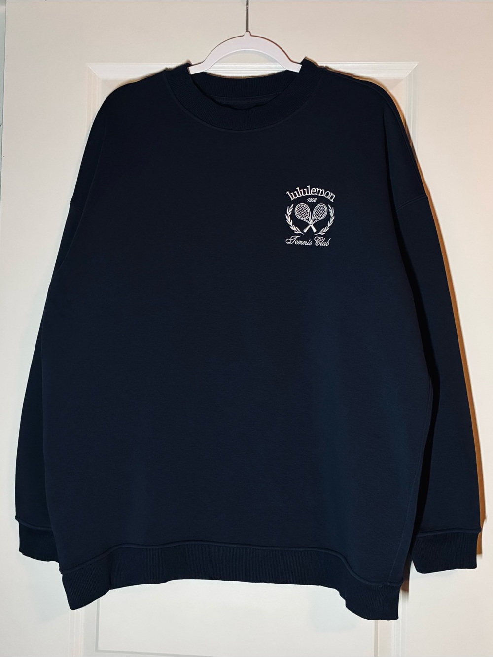 Lululemon Heavyweight Fleece Pullover *Tennis Club
True Navy/White/Firecracker - Picture 6 of 7